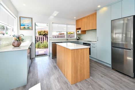 Photo of property in 8a Ashdown Place, Pahurehure, Papakura, 2113