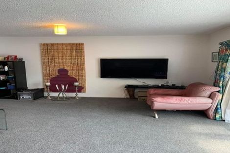 Photo of property in 9/2 Burdendale Grove, Churton Park, Wellington, 6037