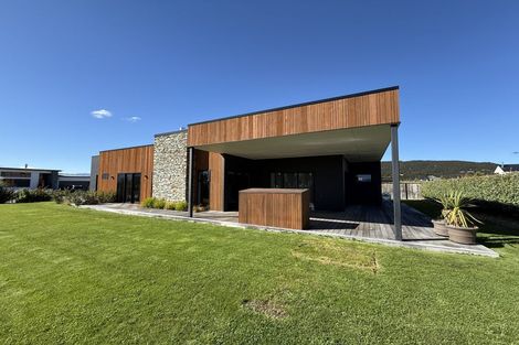 Photo of property in 43 Pounamu Avenue, Albert Town, Wanaka, 9305