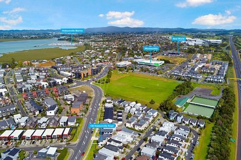 Photo of property in 48 Zita Maria Drive, Massey, Auckland, 0614