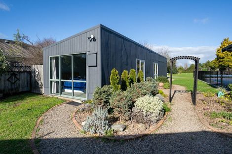 Photo of property in 186 Thornton Road, Cambridge, 3434