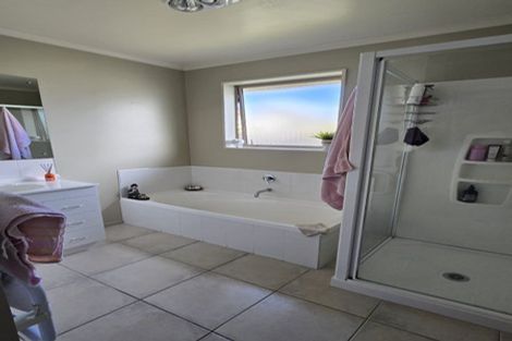 Photo of property in 15a Seadown Crescent, Amberley, 7410