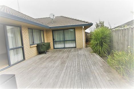 Photo of property in 61 Armoy Drive, East Tamaki, Auckland, 2016