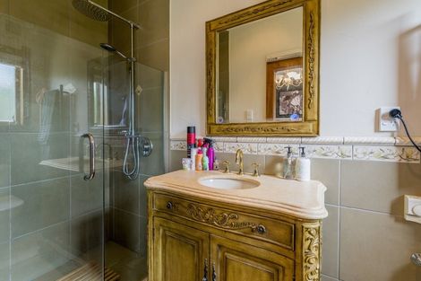 Photo of property in 1070 Queen Street East, Levin, 5510