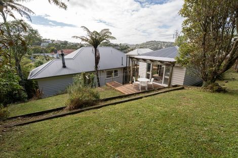 Photo of property in 1 Broderick Crescent, Johnsonville, Wellington, 6037