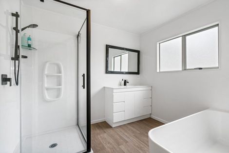 Photo of property in 14a Trigg Road, Huapai, Kumeu, 0810