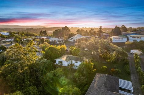 Photo of property in 317 Don Buck Road, Massey, Auckland, 0614