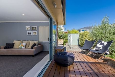 Photo of property in 2a Renata Crescent, Te Atatu Peninsula, Auckland, 0610