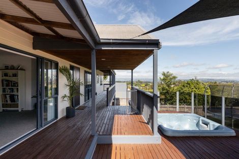 Photo of property in 10 Kaimai View Drive, Ohauiti, Tauranga, 3112