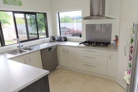 Photo of property in 6 Rata Avenue, Huntly, 3700