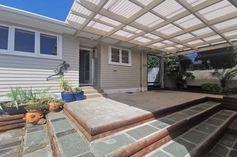 Photo of property in 141 Ennis Avenue, Pakuranga Heights, Auckland, 2010