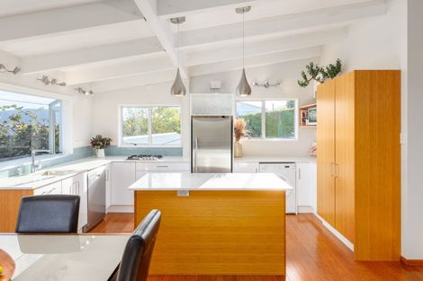 Photo of property in 21 Te Ara Crescent, Diamond Harbour, Lyttelton, 8971