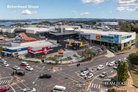 Photo of property in 1/139a Mokoia Road, Birkenhead, Auckland, 0626