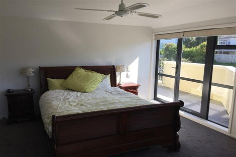 Photo of property in 40 Lyons Avenue, Murrays Bay, Auckland, 0630