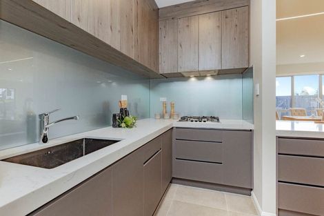 Photo of property in 29 Emerald Avenue, Rosehill, 2113