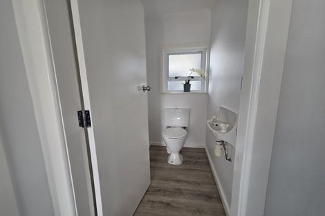 Photo of property in 103 Maupuia Road, Maupuia, Wellington, 6022