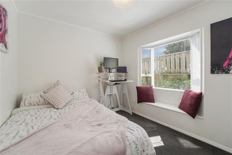 Photo of property in 36 Gray Avenue, Paraparaumu Beach, Paraparaumu, 5032