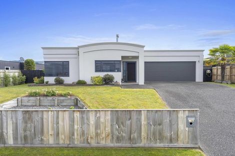 Photo of property in 202 Acacia Bay Road, Nukuhau, Taupo, 3330