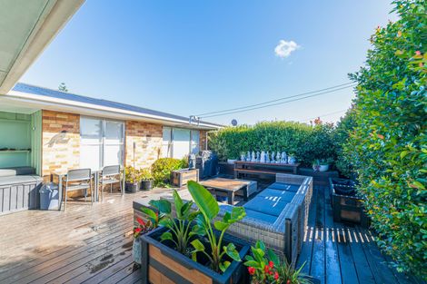 Photo of property in 80 Grove Road, Papakura, 2110