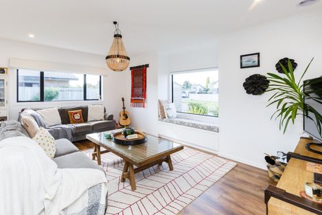 Photo of property in 85 Cashmere Drive, Fitzherbert, Palmerston North, 4410