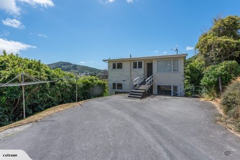 Photo of property in 2/77 Collier Avenue, Karori, Wellington, 6012