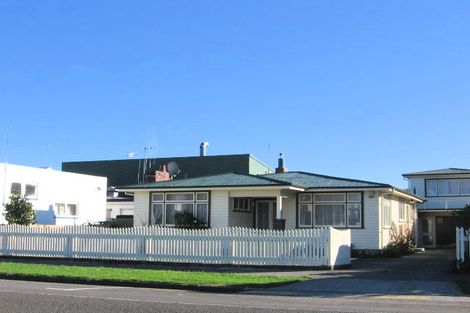 Photo of property in 5 Featherston Street, Takaro, Palmerston North, 4412