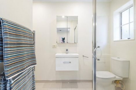 Photo of property in 13a Gulf View Road, Murrays Bay, Auckland, 0630