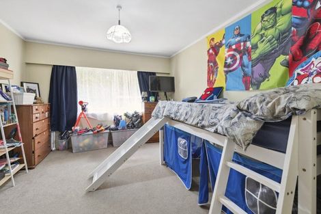 Photo of property in 16 Bacot Place, Howick, Auckland, 2014