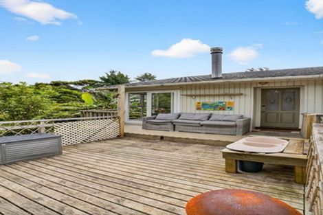 Photo of property in 2/39 Brunton Place, Glenfield, Auckland, 0629