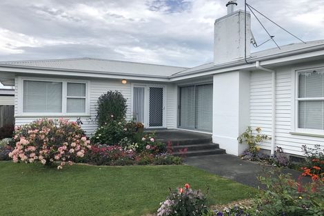 Photo of property in 18 Pembroke Street, Taradale, Napier, 4112