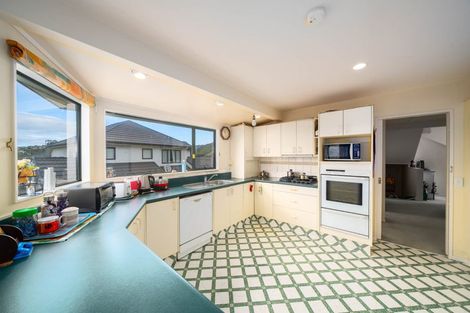 Photo of property in 16 Waverton Terrace, Churton Park, Wellington, 6037
