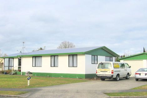 Photo of property in 8 Sequoia Place, Pukete, Hamilton, 3200