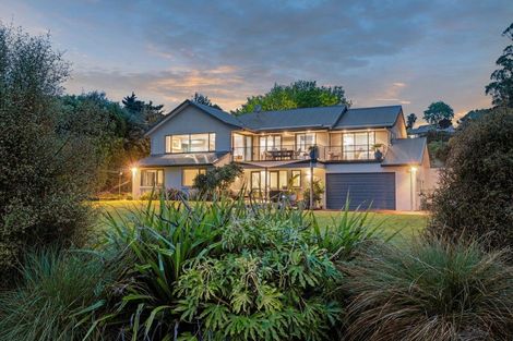 Photo of property in 32 Hyndhope Road, Kennedys Bush, Christchurch, 8025