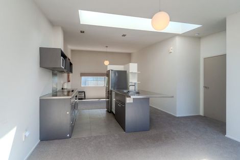 Photo of property in 24/2 Onslow Road, Khandallah, Wellington, 6035