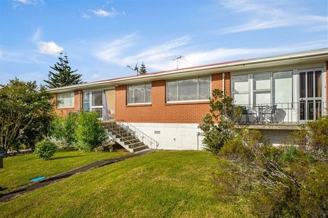 Photo of property in 2/61 Royal View Road, Te Atatu South, Auckland, 0610