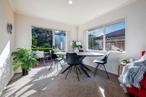 Photo of property in 47 Hewlett Road, Massey, Auckland, 0614
