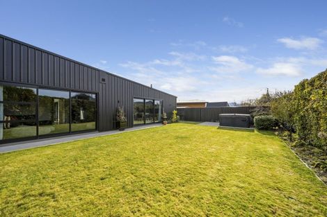 Photo of property in 13 Eden Close, Wanaka, 9305