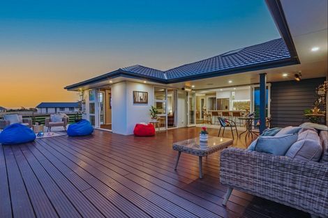 Photo of property in 61 Hartwell Drive, Kelvin Grove, Palmerston North, 4470