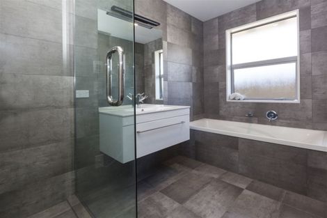 Photo of property in 37 Sapphire Street, Casebrook, Christchurch, 8051