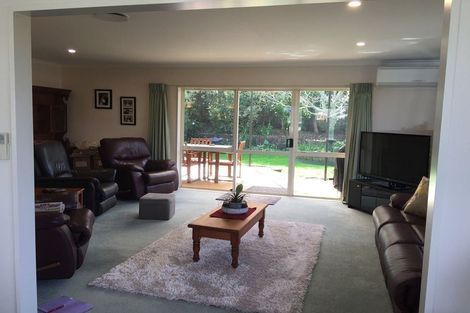 Photo of property in 20 Kath Hopper Drive, Orewa, 0931