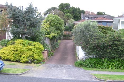 Photo of property in 1/20 Sunnyview Avenue, Shelly Park, Auckland, 2014