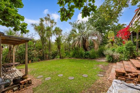 Photo of property in 3 Park Rise, Campbells Bay, Auckland, 0630