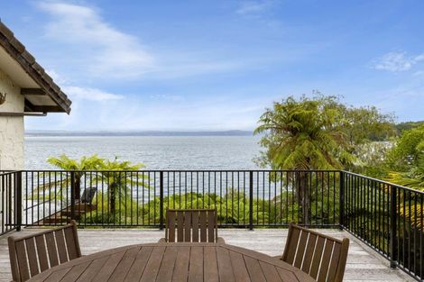 Photo of property in 817 Acacia Bay Road, Acacia Bay, Taupo, 3330