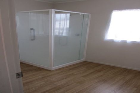 Photo of property in 3 Kaumatua Place, Te Atatu Peninsula, Auckland, 0610