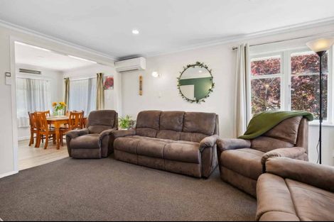 Photo of property in 59 Lees Grove, Wainuiomata, Lower Hutt, 5014