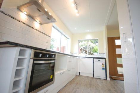 Photo of property in 1/98 Birkdale Road, Birkdale, Auckland, 0626