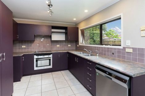 Photo of property in 2/9 Askew Place, Farm Cove, Auckland, 2012