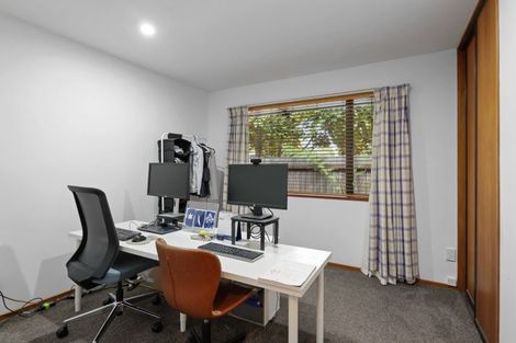 Photo of property in 37 Jennifer Street, Bryndwr, Christchurch, 8053