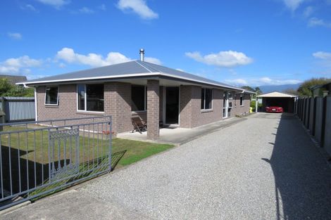 Photo of property in 16 Forbes Street, Westport, 7825