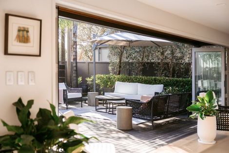 Photo of property in 241 Oceanbeach Road, Mount Maunganui, 3116